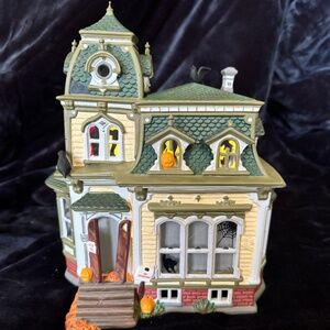 Snow Village Haunted Mansion